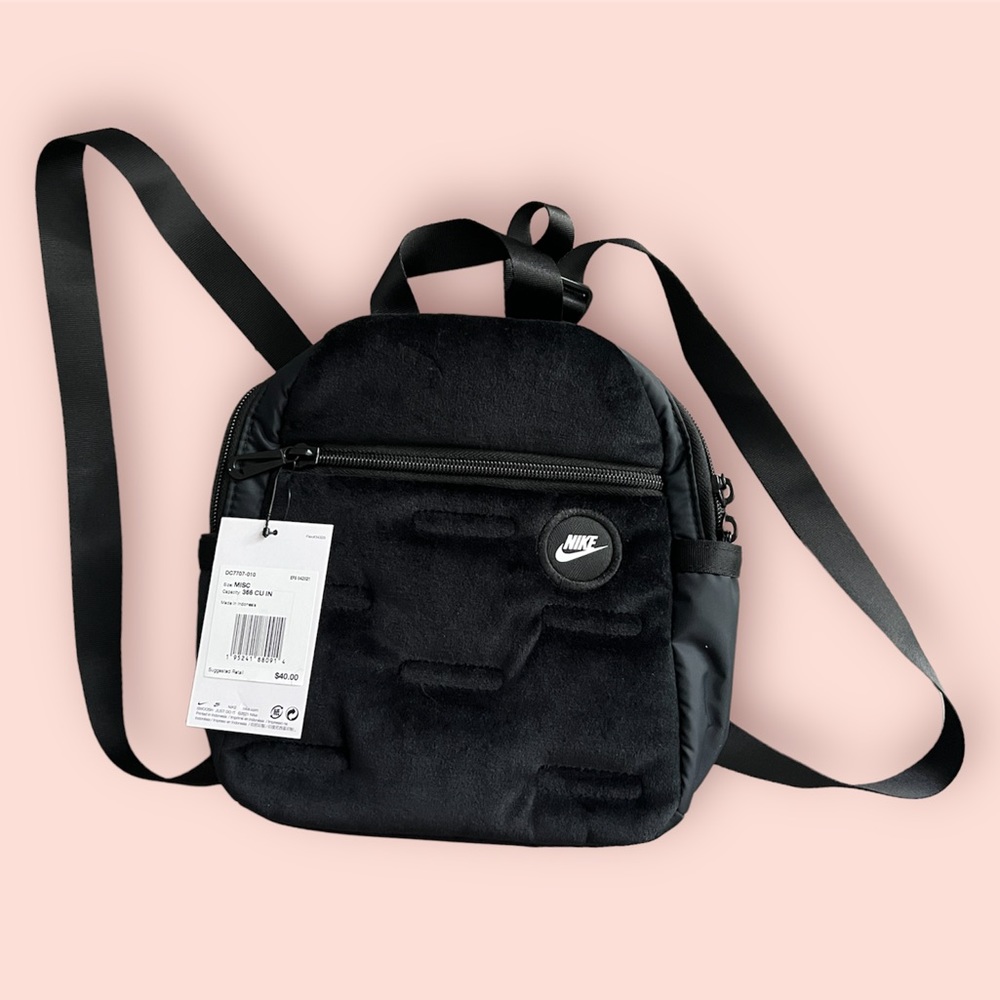 NWT- Nike Futura 365 Mini Backpack-Black